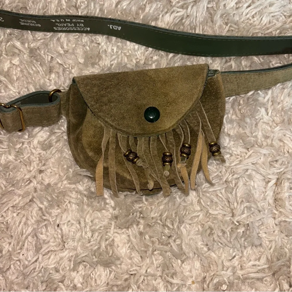 Vintage Accessories by Pearl Leather Belt w/ Bag